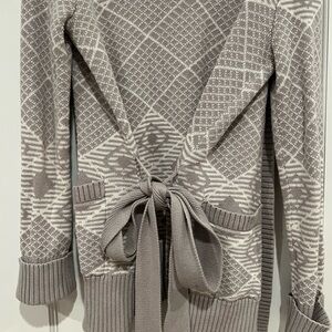 WinterSilks Women’s Sweater Wrap Size M